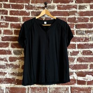 🌟Old Navy Shirred Button Front Blouse